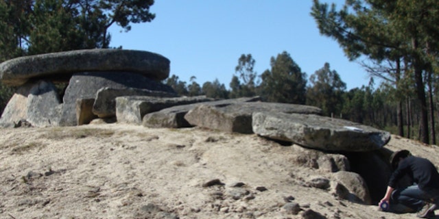 Dolmen da Orca, a typical dolmenic structure in western Iberia. (F. Silva)