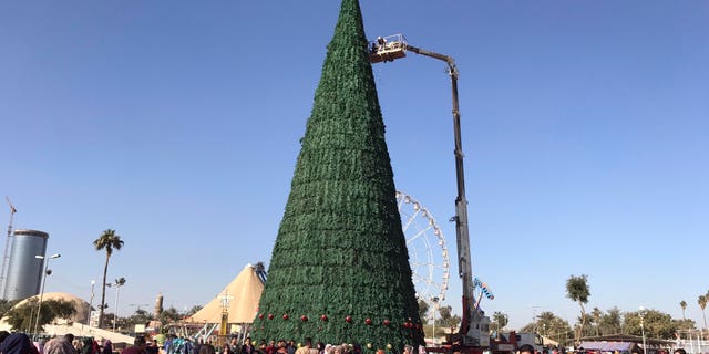 Muslim businessman erected Christmas tree in Baghdad in solidarity Christians.