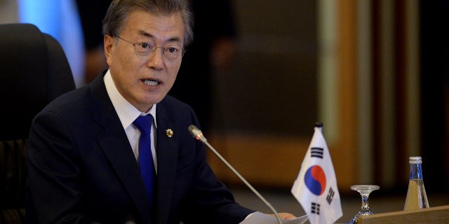 ASEAN-SUMMIT/