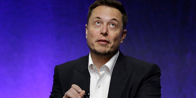 Tesla and SpaceX CEO Elon Musk addresses the closing plenary session entitled "Introducing the New Chairs Initiative - Ahead" on the third day of the National Governors Association's meeting Saturday, July 15, 2017, in Providence, R.I. (AP Photo/Stephan Savoia)