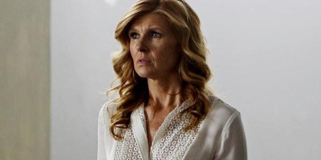 After Will's debut album bumps Rayna's to second place, she's more determined than ever to make Highway 65 and her record a hit.