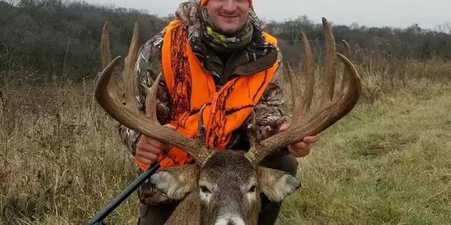 Minnesota Mass: Johnston’s 188-inch giant sports incredibly heavy beams and tines.