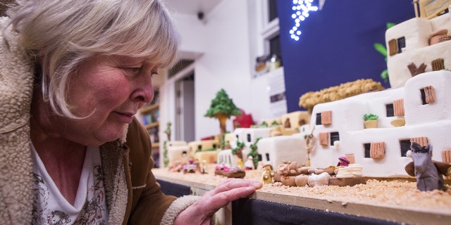 British baker Lynn Nolan worked six months to create a stunning replica of Bethlehem for a charity auction.