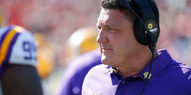 LSU Tigers head coach Ed Orgeron during the second half at Camping World Stadium on Dec 31, 2016. Mandatory Credit: Kim Klement-USA TODAY Sports