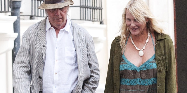 neil young daryl hannah 2015 getty