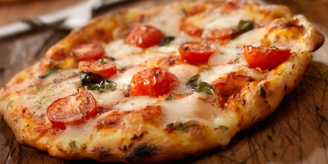 One Dallas pizza parlor doesn't take too kindly to patrons dipping its Neapolitan-style pizza crust into ranch dressing.