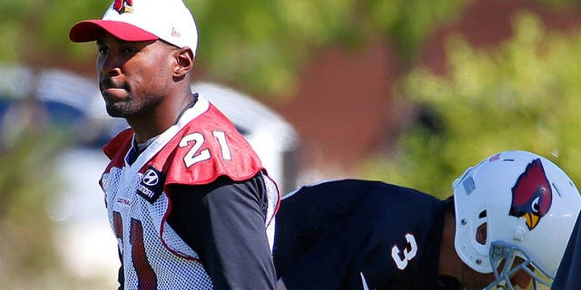 Arizona Cardinals' Patrick Peterson (21) arrives for an NFL football minicamp, Tuesday, June 7, 2016, in Tempe, Ariz. (AP Photo/Matt York)