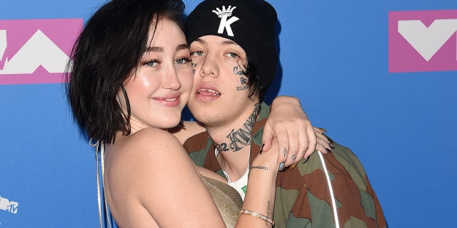 NEW YORK, NY - AUGUST 20: Noah Cyrus and Lil Xan attend the 2018 MTV Video Music Awards at Radio City Music Hall on August 20, 2018 in New York City. (Photo by Axelle/Bauer-Griffin/FilmMagic)