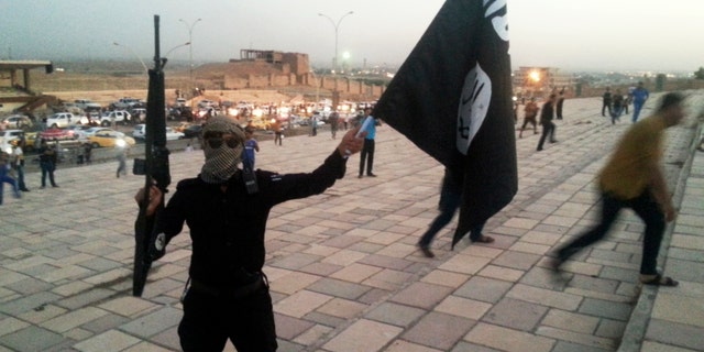 Foreign fighters who once joined ISIS in Iraq and Syria are now leaving the terror group.