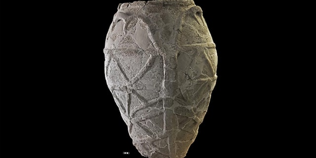 The oldest olive oil on record in Italy was found in this textured pot with starfish-like designs. Credit: Courtesy: Sicily Region; Syracuse Regional Park for archaeological sites and museums; Paolo Orsi Museum