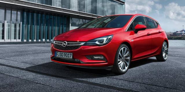The Opel Astra is sold in the United States as the Chevy Cruze, and neither is capable of going 400 mph.