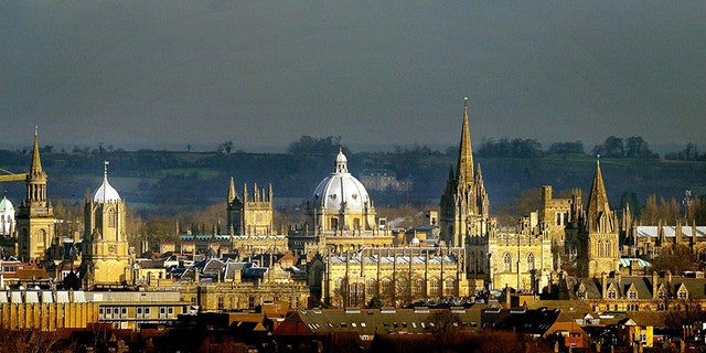 De daken van Oxford University van een afstand gezien.  Foto: Peter McDiarmid/Reuters