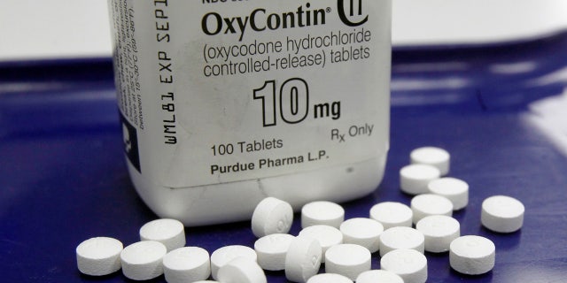 Florida insurer to stop covering oxycodone, will offer