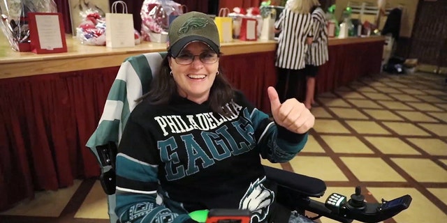 Sergeant Pam Kelly thought she would spend her entire career in the U.S. Army, but she suffered a paralyzing accident, and became a quadriplegic when a helicopter's cables snapped, and the load fell on her.