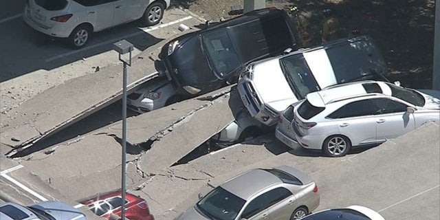 Texas Parking Garage Partially Collapses Crushing Cars Fox News