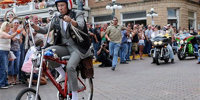 APTOPIX Sturgis Peewee