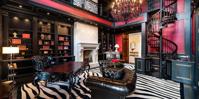 Mr. Perry, 48, who operates his eponymous film studios from Atlanta, set a record in 2016 when he sold his behemoth home for $17.5 million to televangelist David Turner.