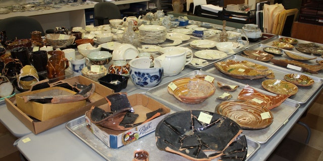 Layout of artifacts in Commonwealth Heritage Group labora tory in West Chester, Pennsylvania (Commonwealth Heritage Group).