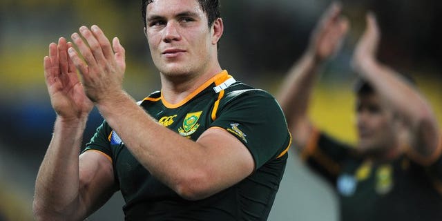 South Africa's Springbok Francois Louw applauds after a 2011 Rugby World Cup match against Australia in Wellington on October 9, 2011. South Africa coach Heyneke Meyer has hailed loose forwards Louw and Willem Alberts after a 56-23 triumph over Samoa this weekend in a four-nation tournament final.