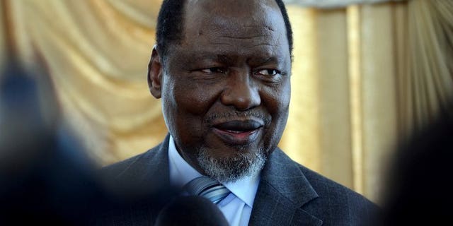 Former Mozambican President Joaquim Chissano speaks on May 5, 2013 in Antananarivo. Now a regional mediator in Madagascar's political crisis, Chissano on Saturday warned three controversial presidential candidates to withdraw from running in the vote or face sanctions.