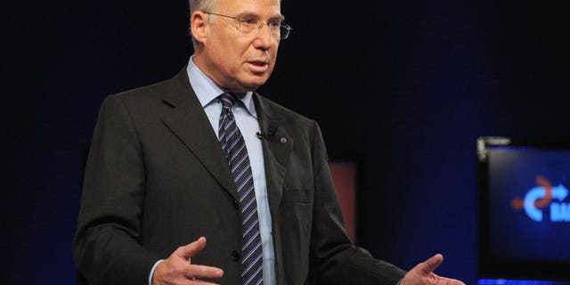 Jacob Frenkel talks during a televised CNBC session during the World Economic Forum in Davos on January 27, 2010. Frenkel, named to become the new governor of Israel's central bank, said Monday he was rejecting the post after an investigation against him on a shoplifting allegation.