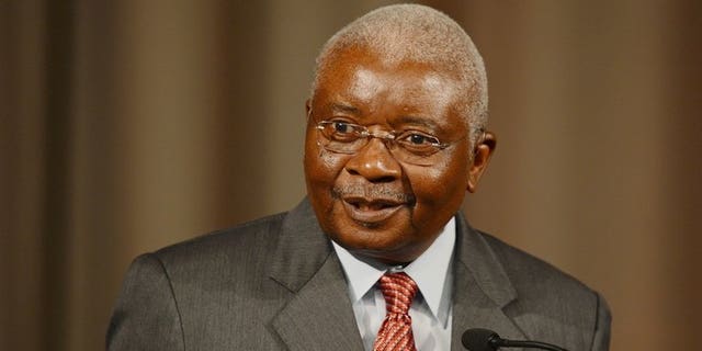 Mozambique President Armando Guebuza speaks at the Mozambique trade and investment breakfast in Sydney on March 13, 2013. President Guebuza on Wednesday announced general elections will be held in October next year.