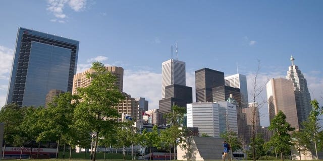 A view of the Toronto skyline taken on June 5, 2006. A Canadian policeman appeared in court Tuesday to face a second-degree murder charge in the fatal police shooting of a knife-wielding teenager on a Toronto streetcar last month.