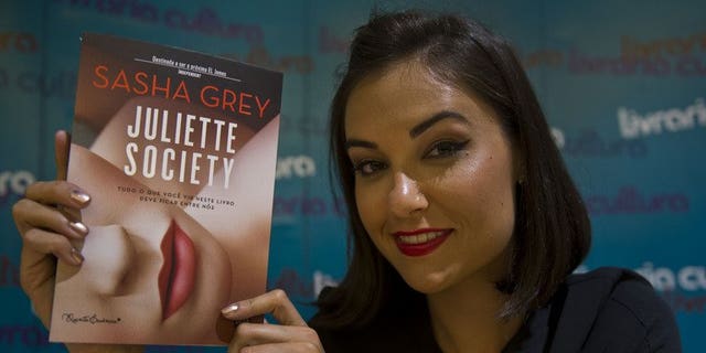 US Exporn Star In Brazil To Promote New Erotic Book