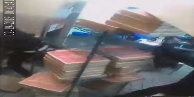 Pizza Hut Employee Fends Off Three Armed Robbers In Crazy Security