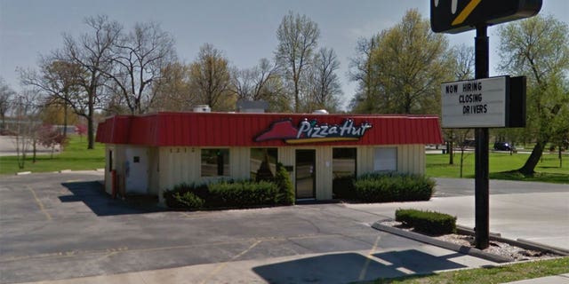 Pizza Hut worker says he was suspended for defending store in an 'old ...