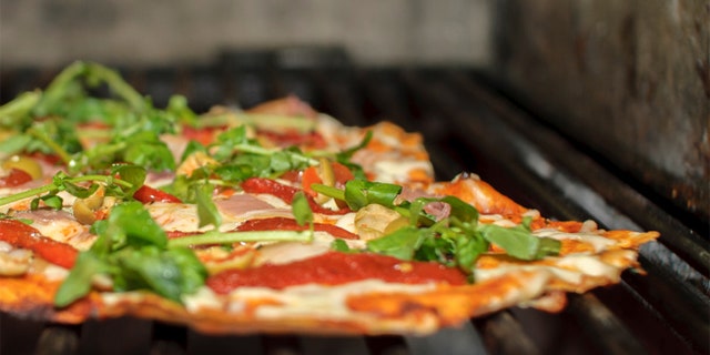 It's easier than you think to turn your outdoor grill into a pizza oven.