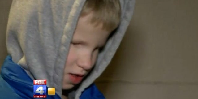Dakota Nafzinger, who was born without eyes, was reportedly given a pool noodle to hold instead of his cane