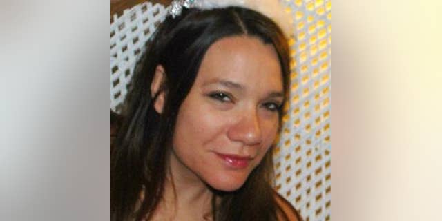 Marini Kotak is planning to give birth in an art gallergy for all to see.