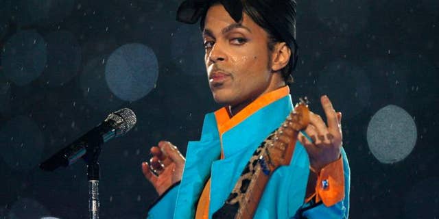 Prince Had the Most Bad-Ass Response Upon Learning It Would Rain During His Half-Time Show | Fox