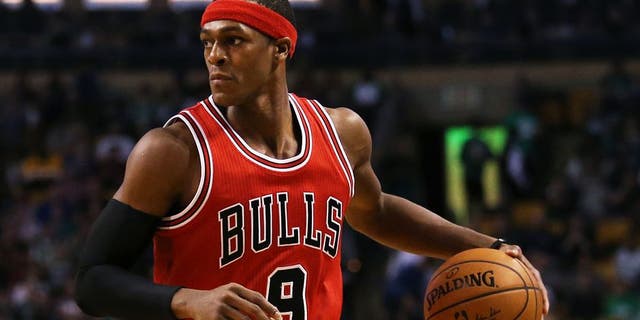 BOSTON, MA - NOVEMBER 2: Rajon Rondo #9 of the Chicago Bulls dribbles against the Boston Celtics at TD Garden on November 2, 2016 in Boston, Massachusetts. (Photo by Maddie Meyer/Getty Images)