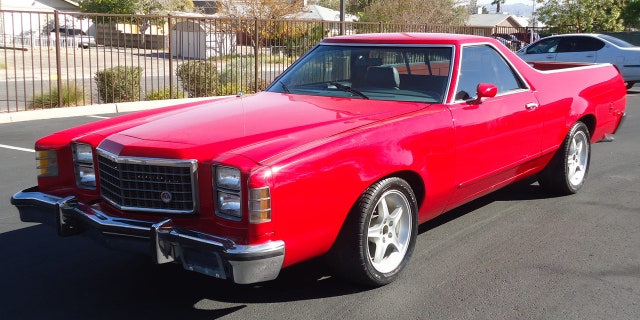 Unlike the new pickup, the 1979 Ford Ranchero used body-on-frame construction.