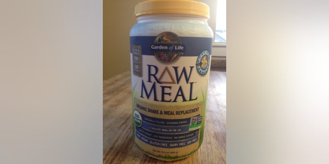 A recalled Garden of Life RAW Meal Organic Shake & Meal product is pictured.