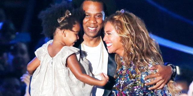 Superstars Beyonce and Jay Z are looking for a luxurious new house for their growing family.
