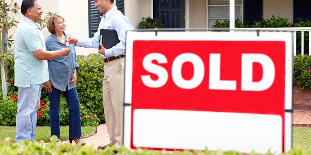 retired-buying-house