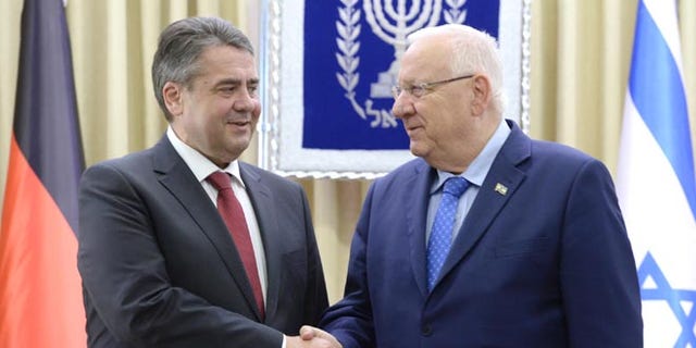 Gabriel with Israeli President Reuven Rivlin.