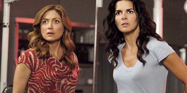 Sasha Alexander and Angie Harmon star in 'Rizzoli & Isles.'