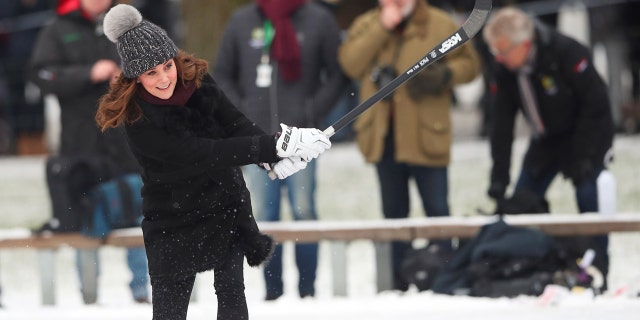 Britain's Catherine, the Duchess of Cambridge, visits a bandy ice rink during her official visit with Prince William in Stockholm, Sweden, January 30, 2018. REUTERS/Hannah McKay TPX IMAGES OF THE DAY - RC12F2982A00