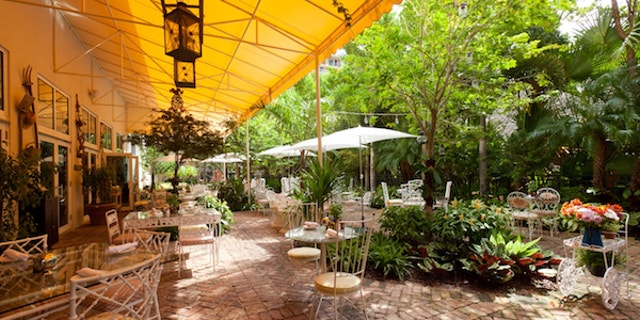 Best outdoor dining spots in the US | Fox News