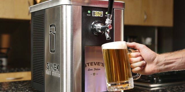 This home brew machine uses interchangeable cartridges.