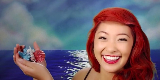 Ariel in an instant! A model is transformed into the "Under the Sea" princess.