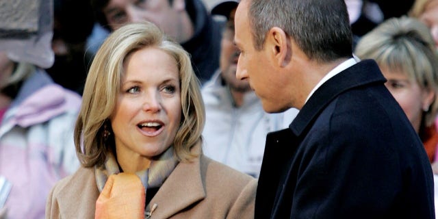 Katie Couric (L) of the NBC Today show chats with her co-host Matt Lauer outside NBCs New York City studios during the broadcast of the April 5, 2006 program. Couric, earlier in the show, told her audience that she will be leaving NBC to join the CBS Evening News where she will become the first woman to solo anchor a network evening newscast. The 49-year-old Couric has been on Today for the past 15 years. REUTERS/Mike Segar - GM1DSHYTTRAB