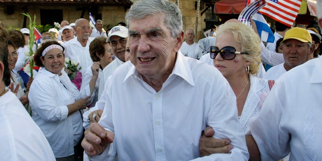 Luis Posada Carriles, long suspected of organizing a string of Havana hotel bombings in 1997 and the 1976 bombing of a Cuban jetliner that killed 73, died Wednesday.