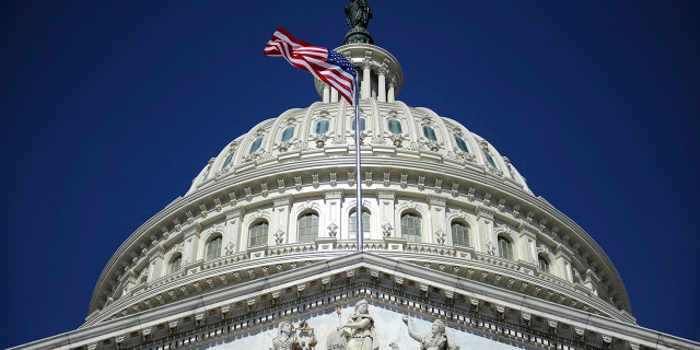 The U.S. Capitol dome in Washington, August 2, 2011. The United States is poised to step back from the brink of economic disaster on Tuesday when a bitterly fought deal to cut the budget deficit is expected to clear its final hurdles in the U.S. Senate. REUTERS/Jonathan Ernst (UNITED STATES - Tags: POLITICS BUSINESS) - GM1E7821SLA01
