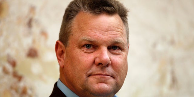 Sen. Jon Tester, D-Mont., privately voiced concerns over the impeachment inquiry to Senate Minority Leader Chuck Schumer, D-N.Y., Fox News has learned.