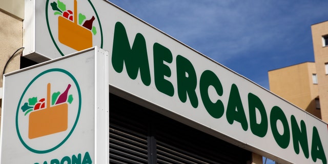 It happened at a Mercadona supermarket in Spain.